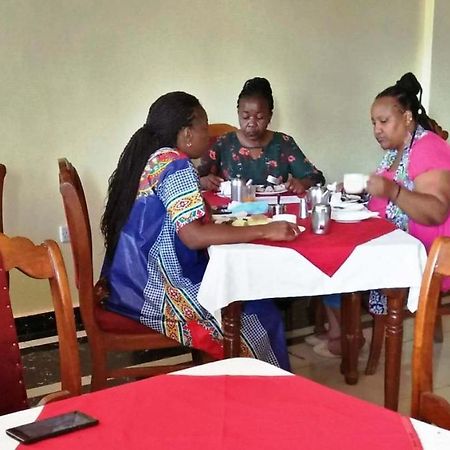 Bomen Hotel Isiolo Luaran gambar