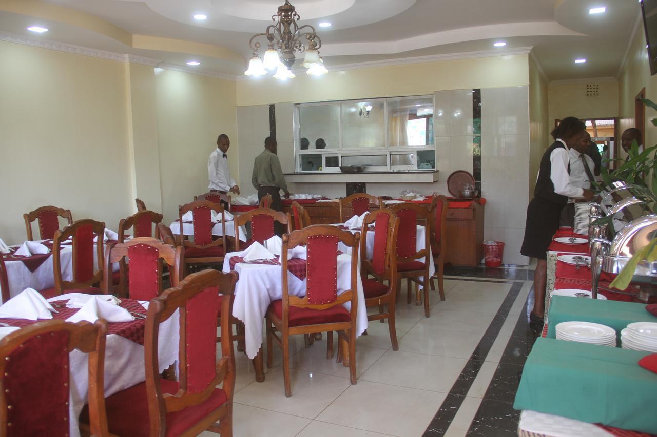 Bomen Hotel Isiolo Luaran gambar