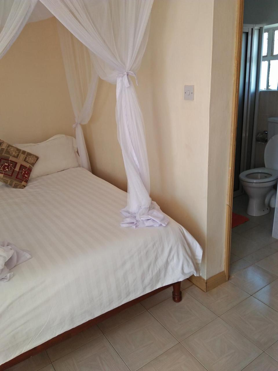 Bomen Hotel Isiolo Luaran gambar