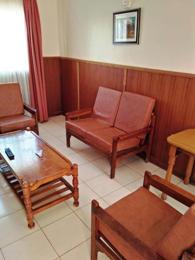 Bomen Hotel Isiolo Luaran gambar