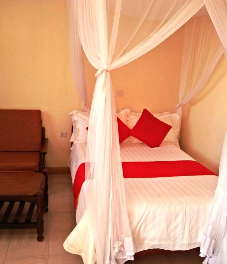 Bomen Hotel Isiolo Luaran gambar