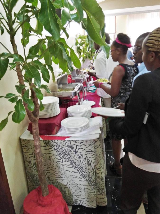 Bomen Hotel Isiolo Luaran gambar